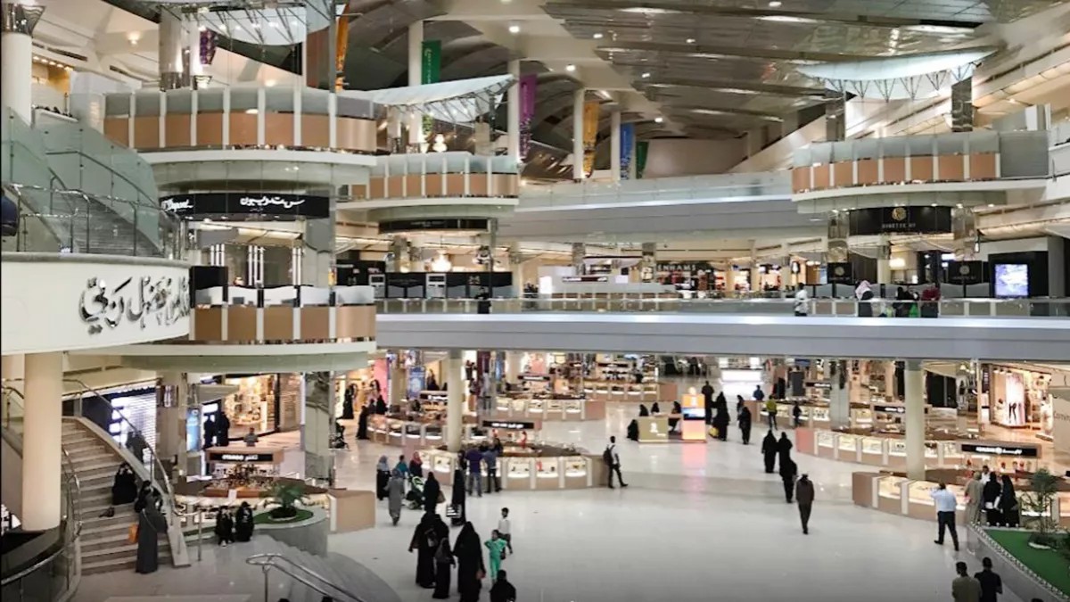 Interior of Kingdom Tower Centre mall, Riyadh